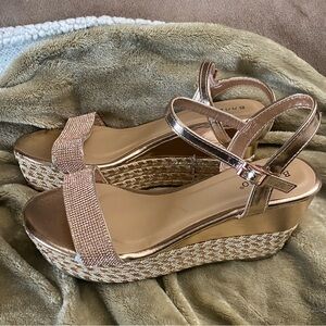 Bamboo Women's Single Band Espadrilles Platform Sandal with Quarter Strap NWT